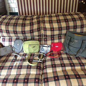 Baggallini Lot!! Tote, Crossbody, mini crossbodies, wristlet (6) items